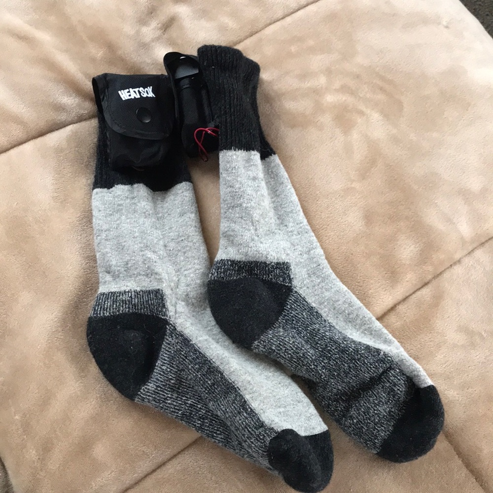 Battery powered heat socks